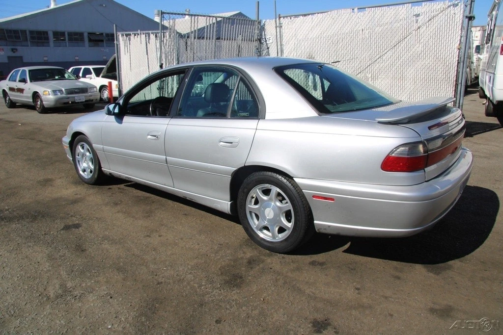 1999 Cadillac Catera - Image 4 of 21