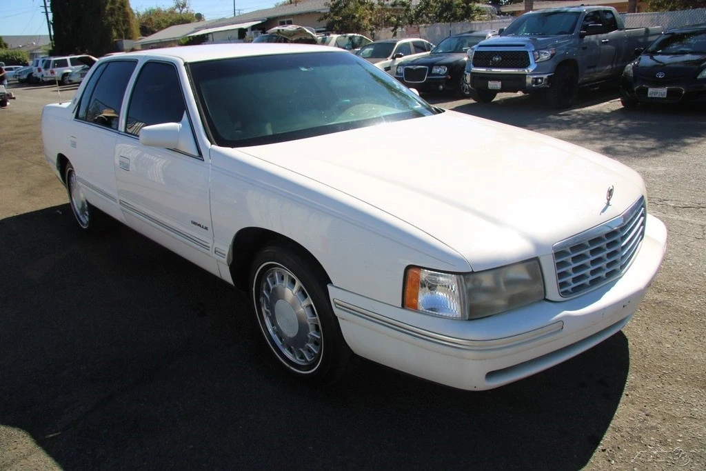 1999 Cadillac DeVille 7th Gen - Image 8 of 21