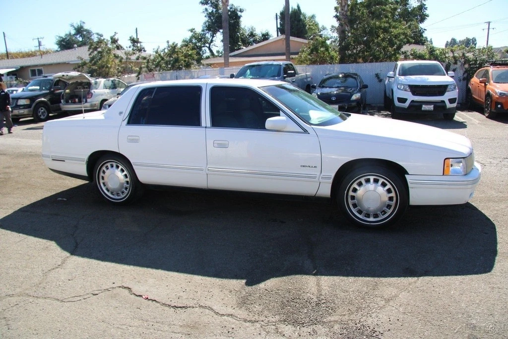 1999 Cadillac DeVille 7th Gen - Image 7 of 21