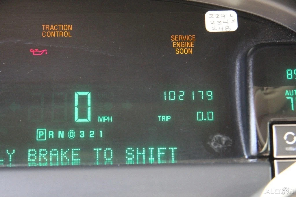 1999 Cadillac DeVille 7th Gen - Image 15 of 21