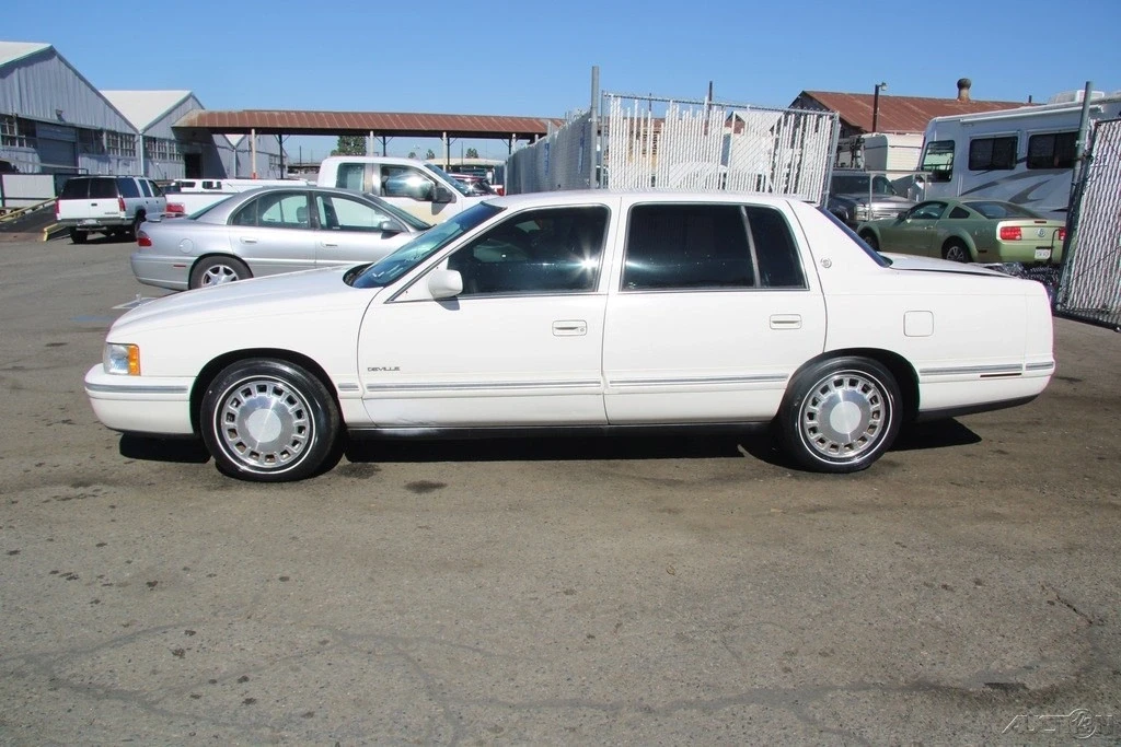 1999 Cadillac DeVille 7th Gen - Image 3 of 21