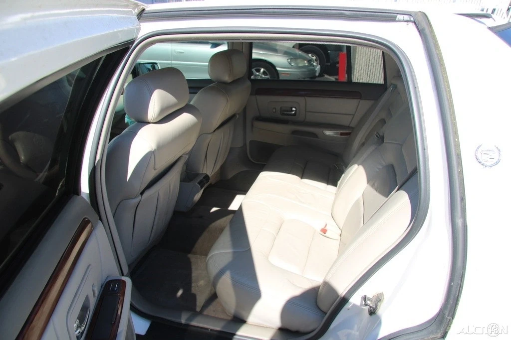 1999 Cadillac DeVille 7th Gen - Image 20 of 21