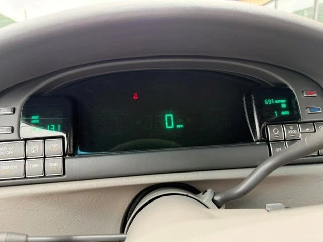1999 Cadillac DeVille 7th Gen - Image 7 of 21