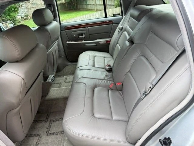 1999 Cadillac DeVille 7th Gen - Image 13 of 21