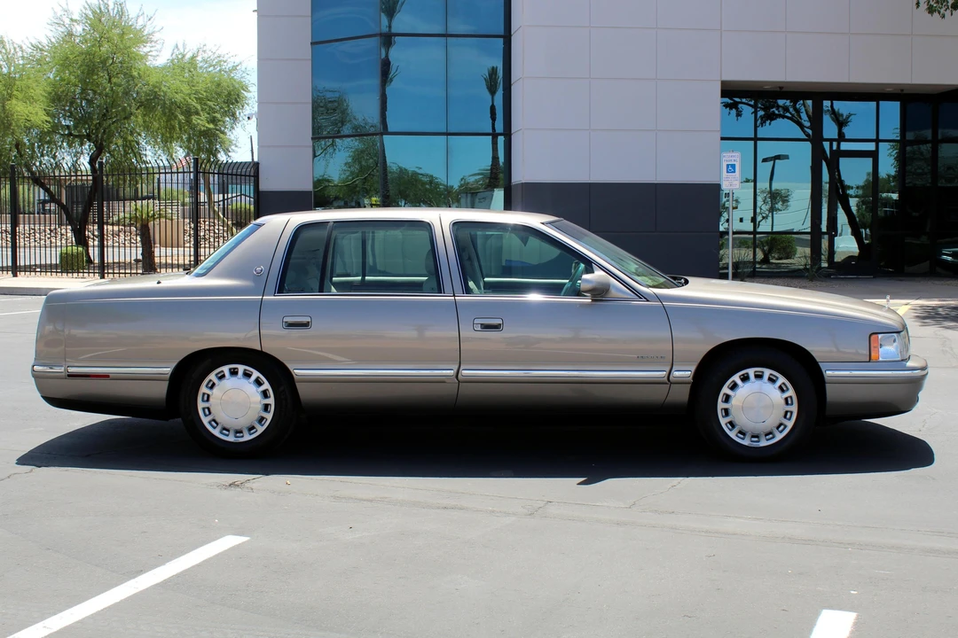 1999 Cadillac DeVille 7th Gen - Image 3 of 6