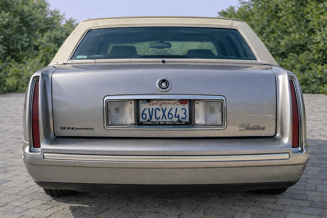 1999 Cadillac DeVille 7th Gen - Image 8 of 31