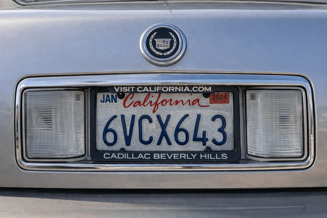 1999 Cadillac DeVille 7th Gen - Image 13 of 31