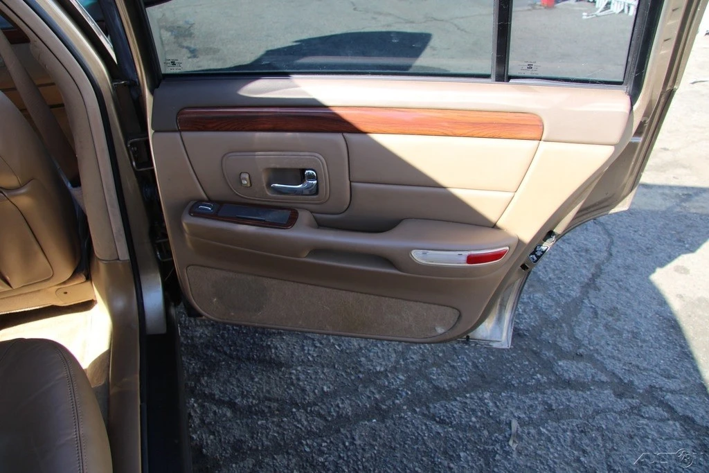 1999 Cadillac DeVille 8th Gen - Image 19 of 21