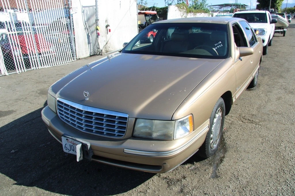 1999 Cadillac DeVille 8th Gen - Image 2 of 21