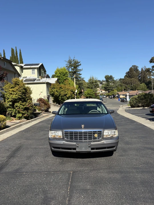1999 Cadillac DeVille 7th Gen - Image 15 of 31