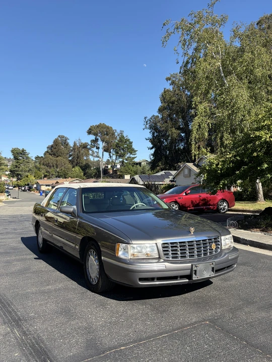 1999 Cadillac DeVille 7th Gen - Image 24 of 31