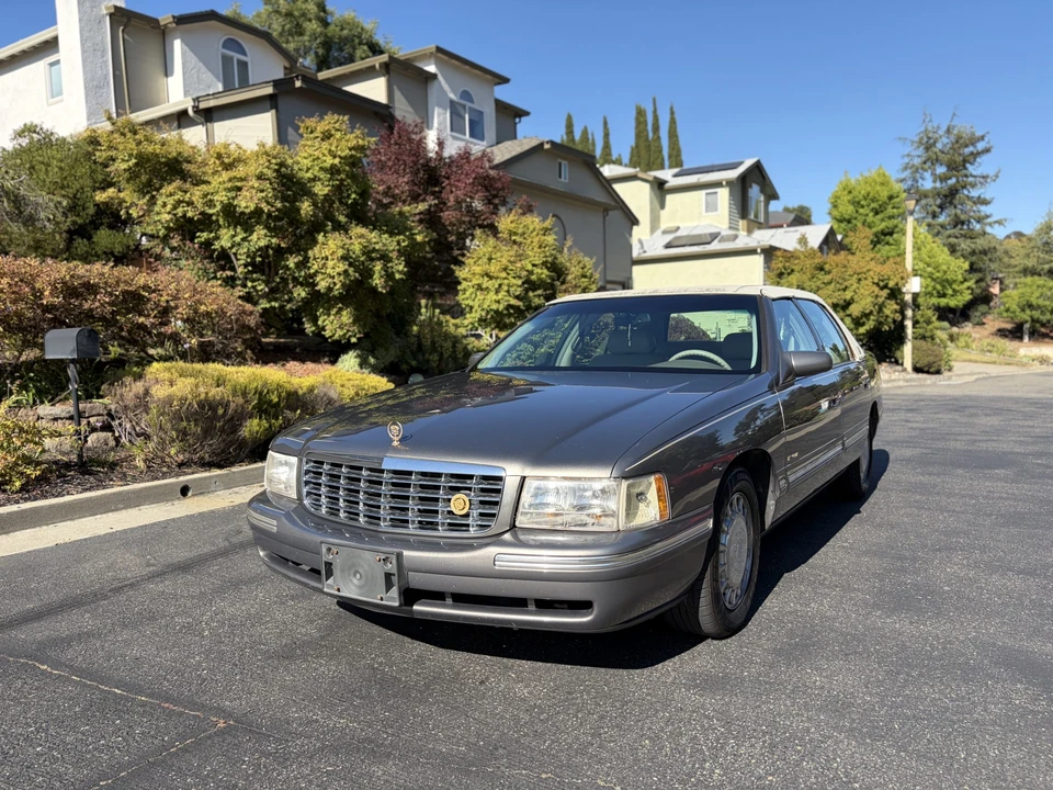 1999 Cadillac DeVille 7th Gen - Image 8 of 31