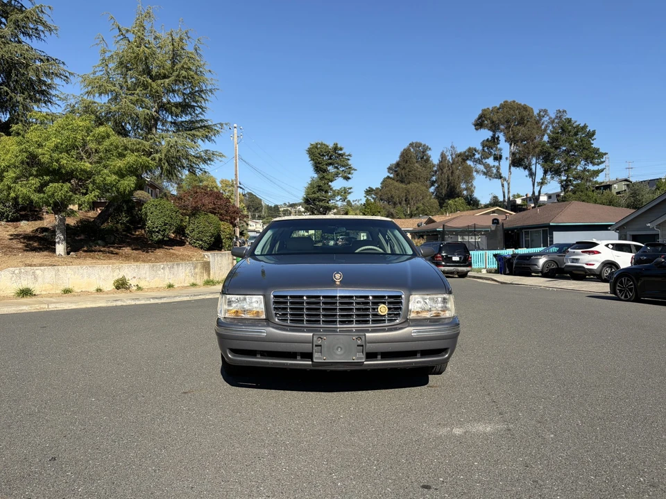 1999 Cadillac DeVille 7th Gen - Image 11 of 31