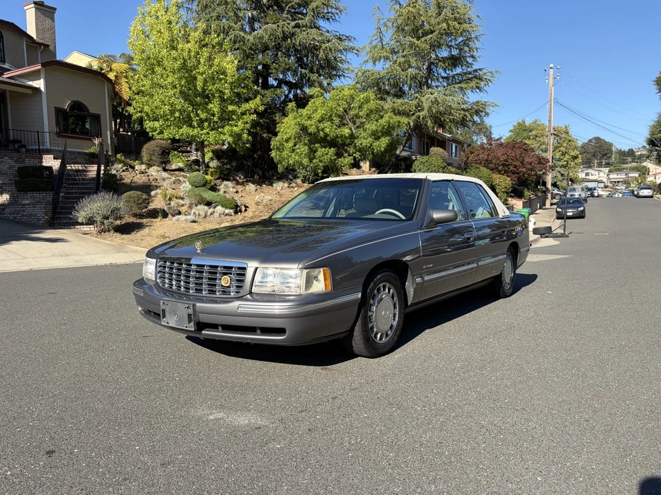 1999 Cadillac DeVille 7th Gen - Image 5 of 31
