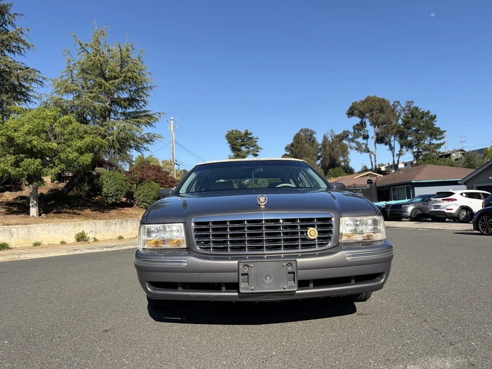 1999 Cadillac DeVille 7th Gen - Image 22 of 31