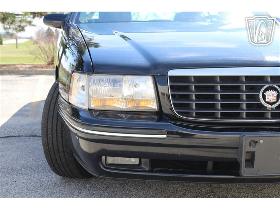 1999 Cadillac DeVille 7th Gen - Image 26 of 31