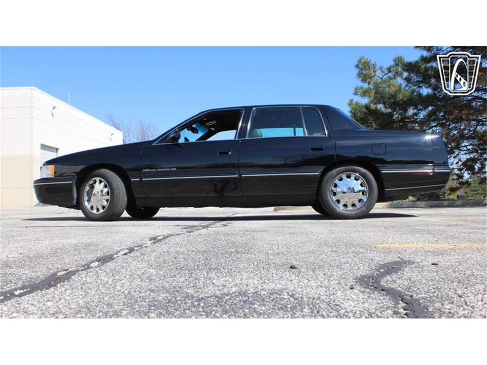 1999 Cadillac DeVille 7th Gen - Image 6 of 31