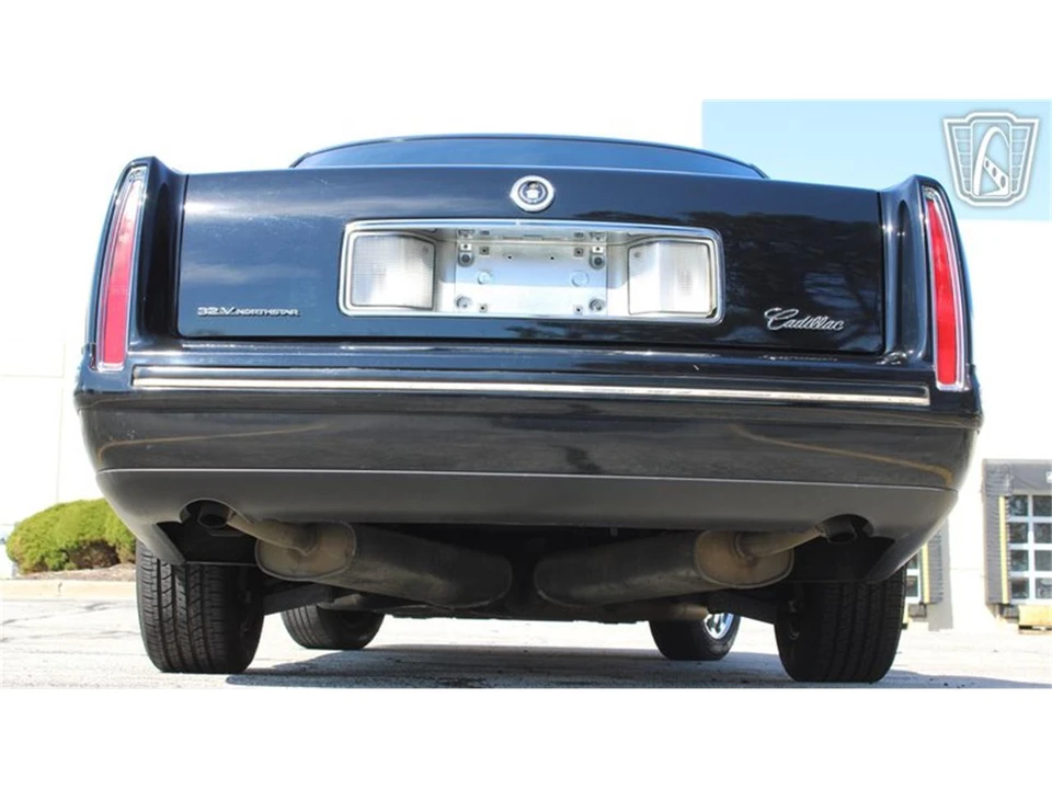1999 Cadillac DeVille 7th Gen - Image 12 of 31