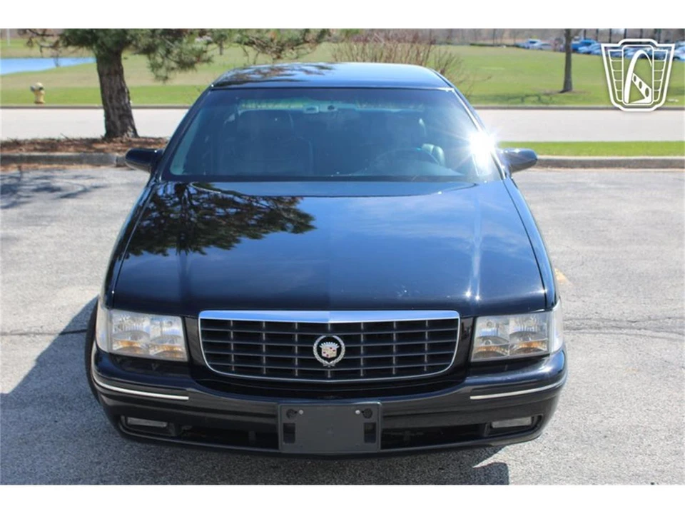 1999 Cadillac DeVille 7th Gen - Image 22 of 31