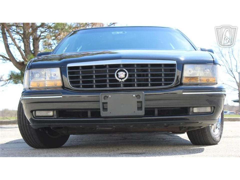 1999 Cadillac DeVille 7th Gen - Image 24 of 31
