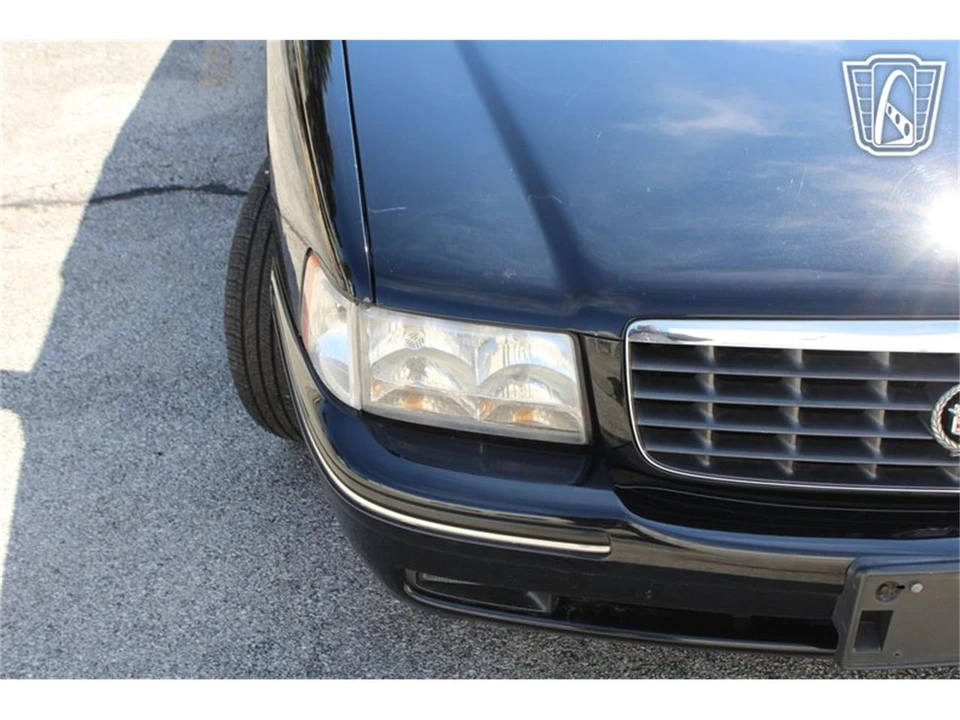 1999 Cadillac DeVille 7th Gen - Image 25 of 31