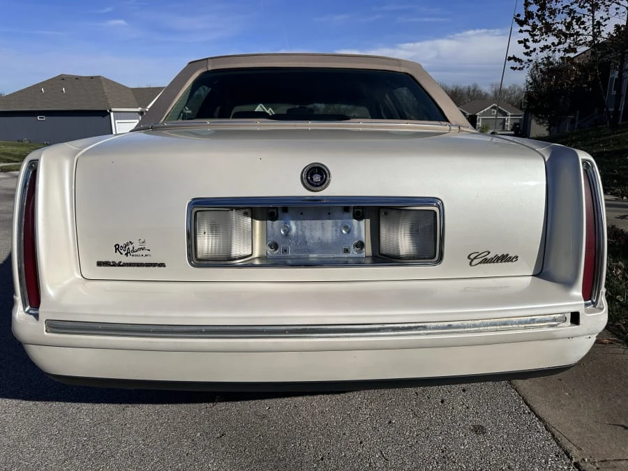 1999 Cadillac DeVille 7th Gen - Image 14 of 22