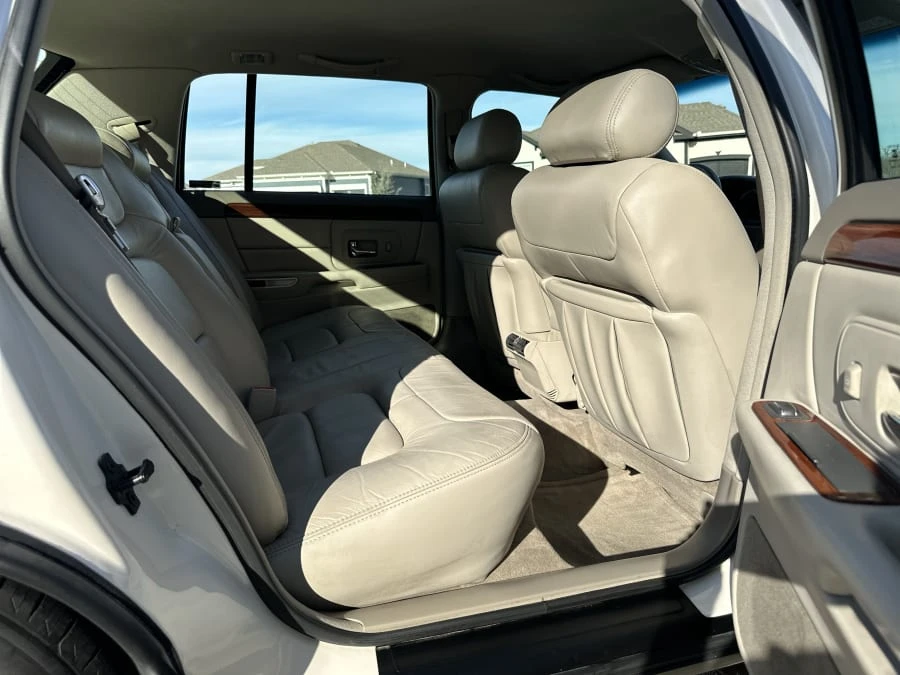1999 Cadillac DeVille 7th Gen - Image 17 of 22