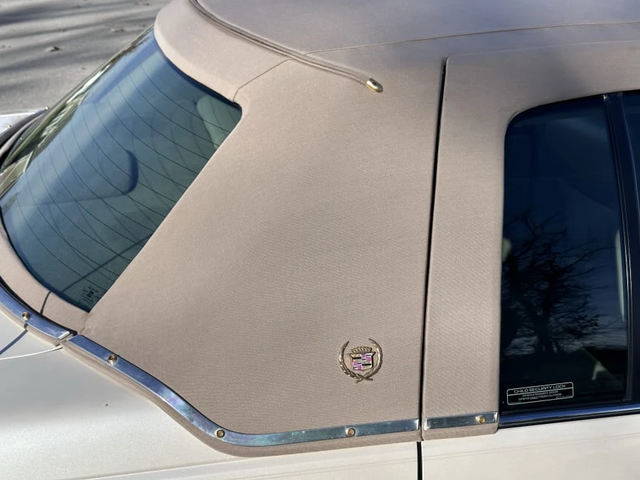 1999 Cadillac DeVille 7th Gen - Image 10 of 22