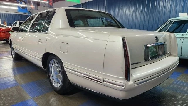 1999 Cadillac DeVille 7th Gen - Image 4 of 21