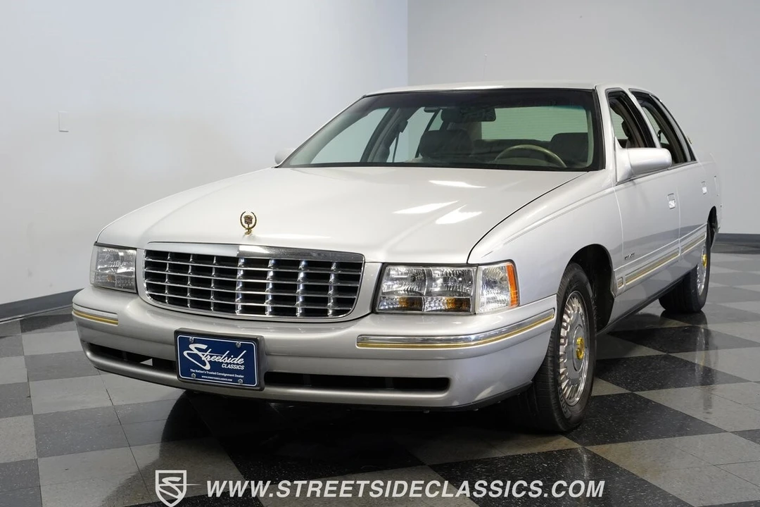 1999 Cadillac DeVille 8th Gen - Image 19 of 21