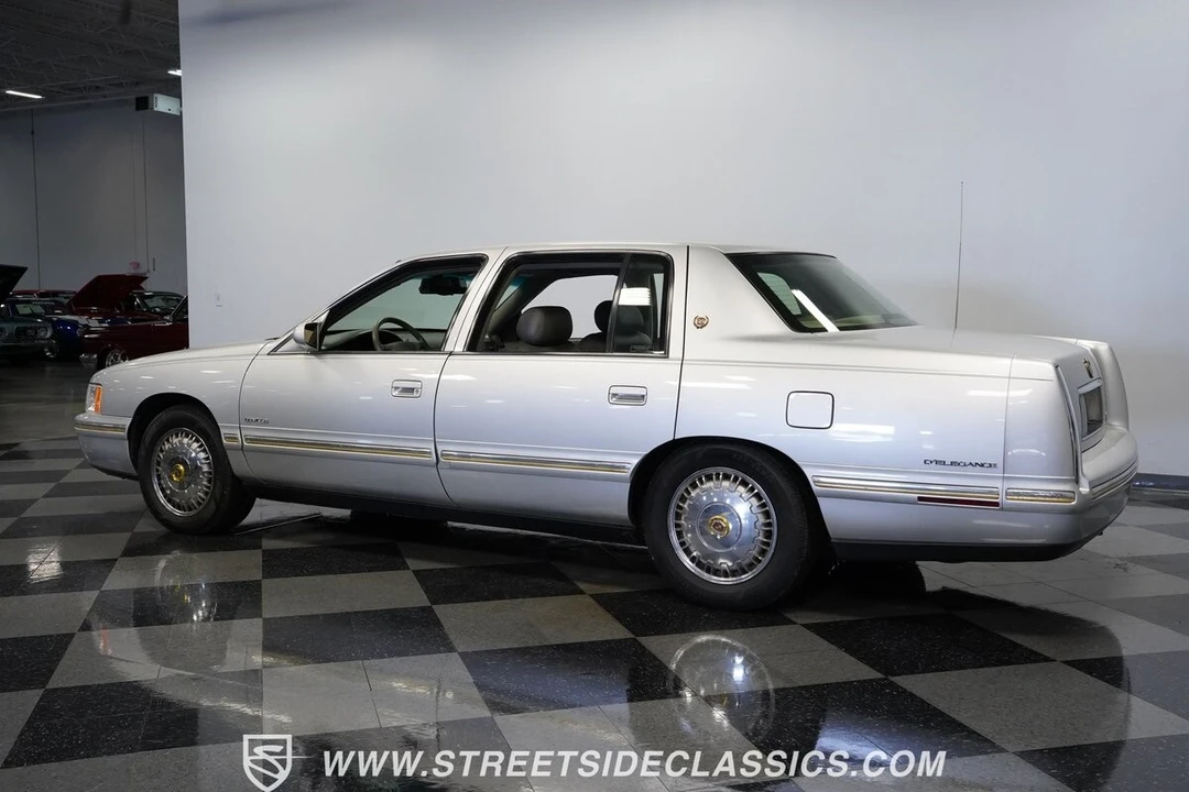 1999 Cadillac DeVille 8th Gen - Image 9 of 21