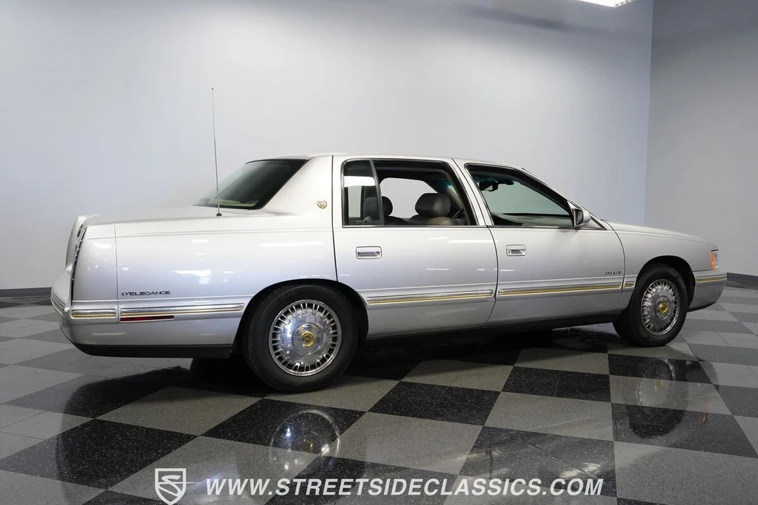 1999 Cadillac DeVille 8th Gen - Image 14 of 21
