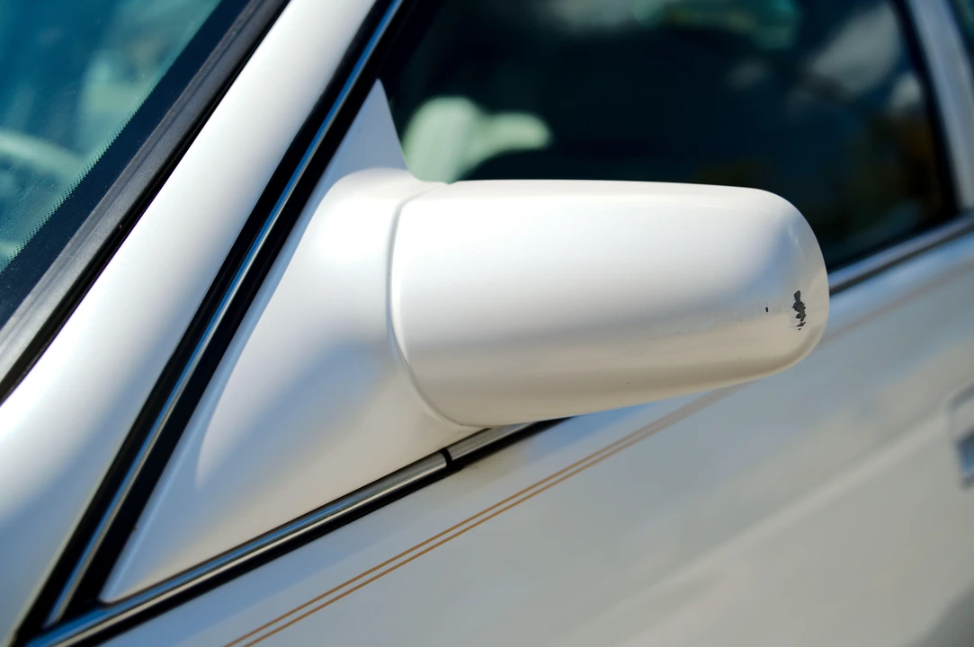 1999 Cadillac DeVille 7th Gen - Image 23 of 31