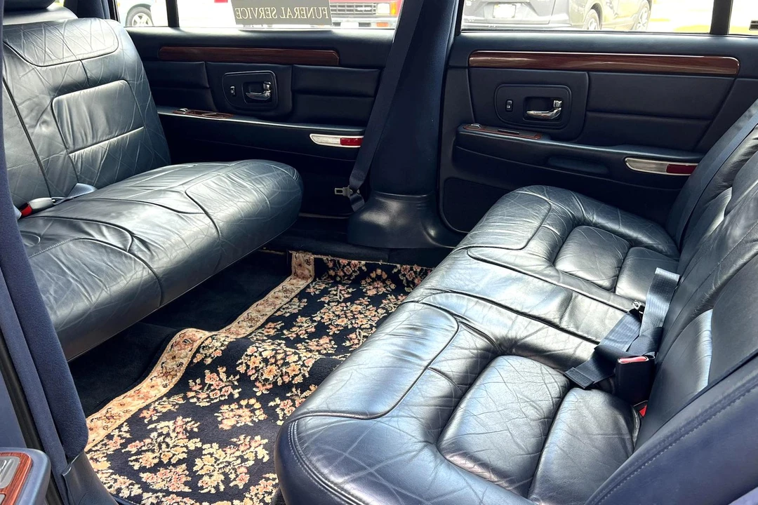 1999 Cadillac DeVille 7th Gen - Image 15 of 20