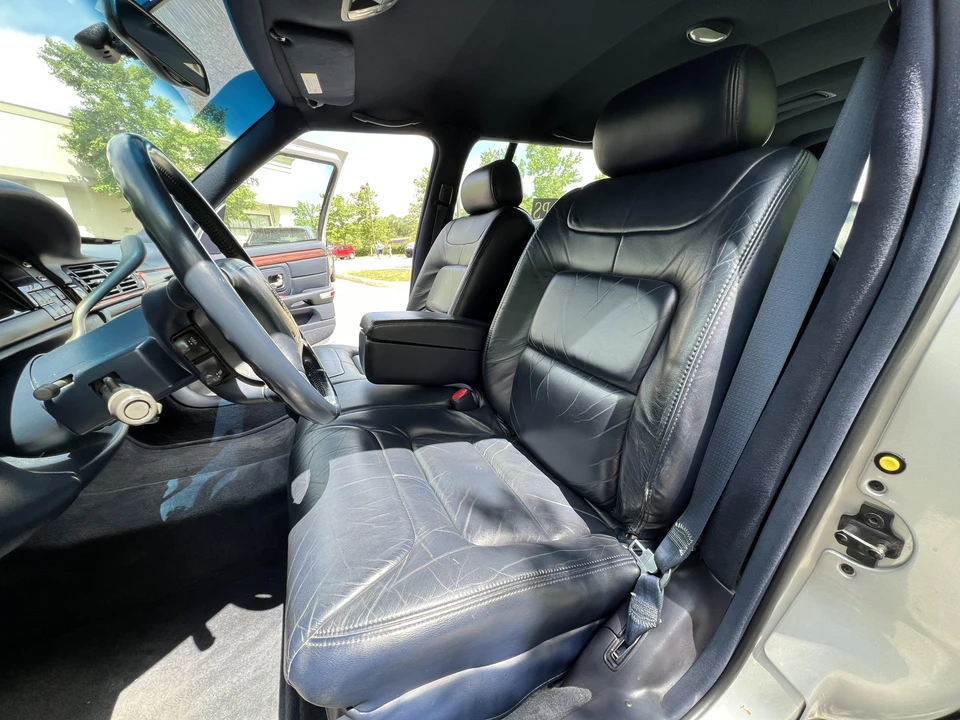 1999 Cadillac DeVille 7th Gen - Image 17 of 20
