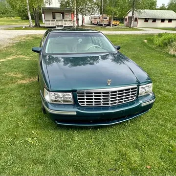 1999 Cadillac DeVille Sedan 4D