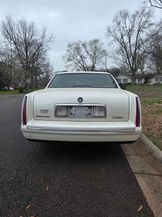1999 Cadillac DeVille 7th Gen - Image 4 of 10