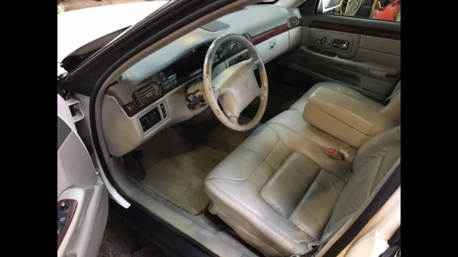 1999 Cadillac DeVille 7th Gen - Image 3 of 3