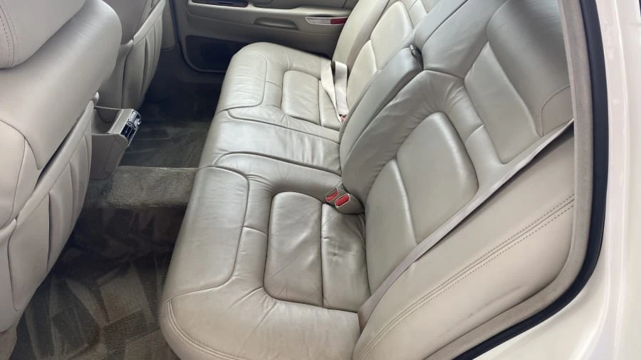 1999 Cadillac DeVille 7th Gen - Image 5 of 11