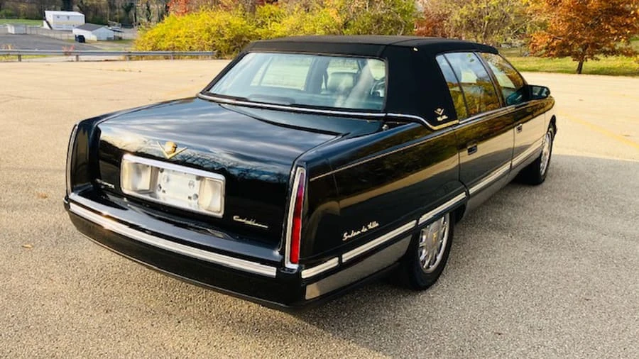 1999 Cadillac DeVille 7th Gen - Image 7 of 9
