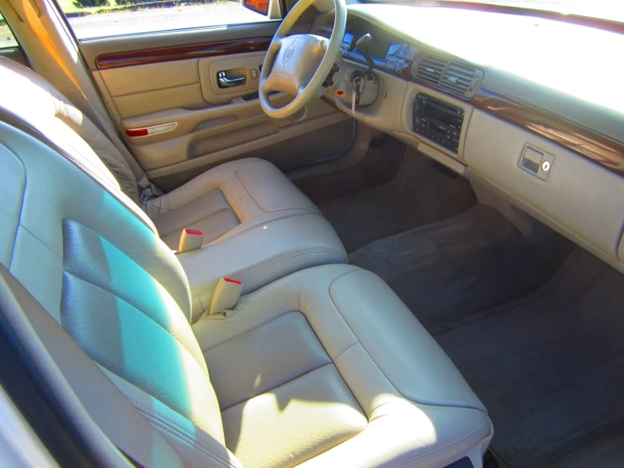 1999 Cadillac DeVille 7th Gen - Image 3 of 6