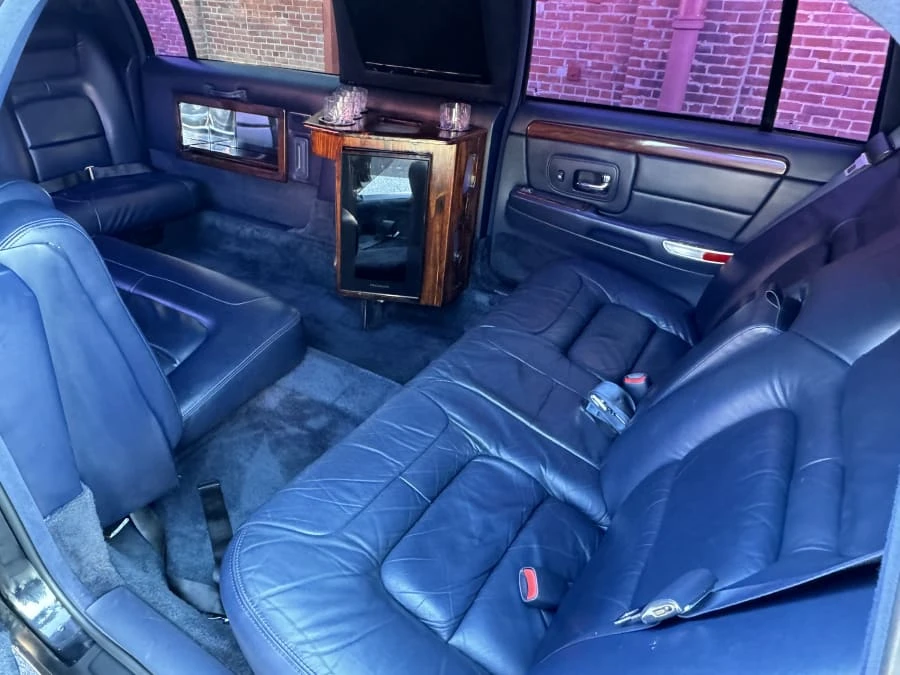 1999 Cadillac DeVille 7th Gen - Image 6 of 14