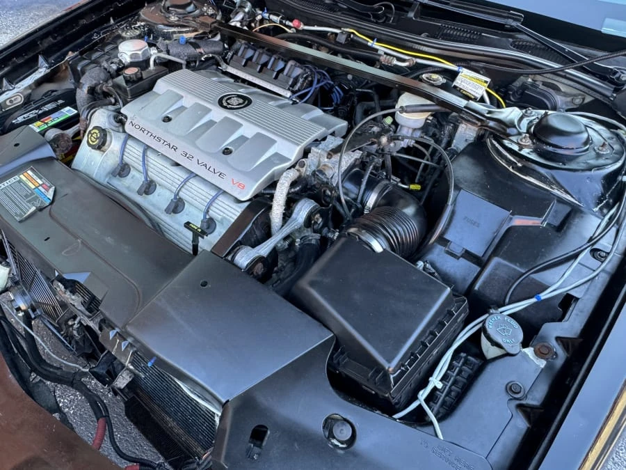 1999 Cadillac DeVille 7th Gen - Image 13 of 14