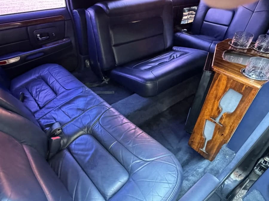 1999 Cadillac DeVille 7th Gen - Image 9 of 14