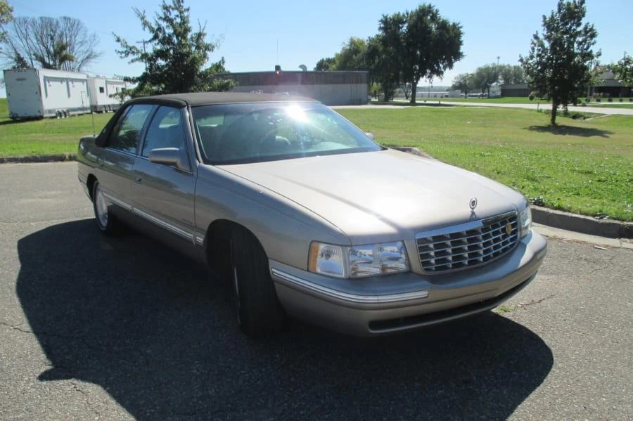 1999 Cadillac DeVille 7th Gen - Image 8 of 8