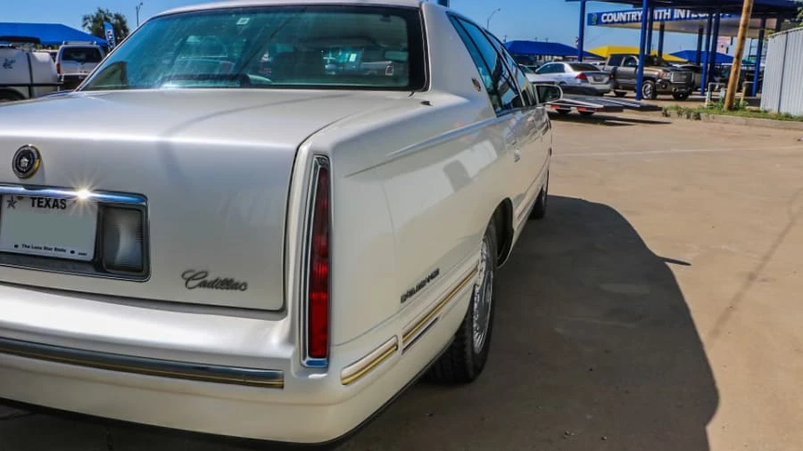1999 Cadillac DeVille 7th Gen - Image 3 of 27