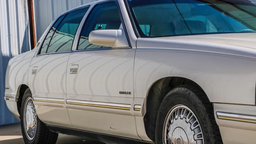 1999 Cadillac DeVille 7th Gen - Image 4 of 27