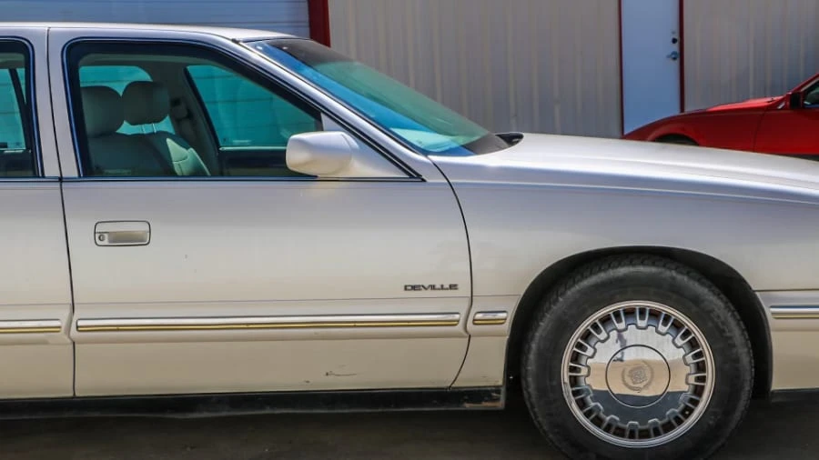 1999 Cadillac DeVille 7th Gen - Image 6 of 27