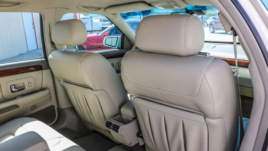 1999 Cadillac DeVille 7th Gen - Image 11 of 27