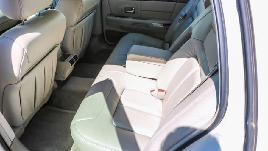 1999 Cadillac DeVille 7th Gen - Image 12 of 27